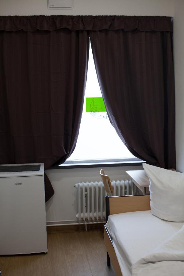 Hostel&monteurzimmer Bei Hansezimmer * Hamburg-Harburg